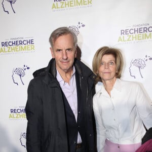 Bernard de La Villardière et sa femme Anne de La Villardière - Photocall du 16ème Gala de la Fondation " Recherche Alzheimer " à l'Olympia à Paris. Le 20 mars 2023 © Bertrand Rindoff Petroff / Bestimage