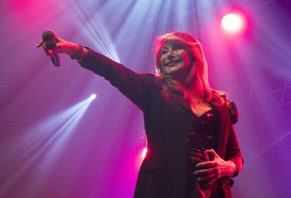  Ils ont notamment jugé que la célèbre interprète "Eve lève toi" était méconnaissable. 
Julie Pietri - Les chanteurs de la tournée, les années 80, en concert au Phare à Chambéry le 25 novembre 2022.