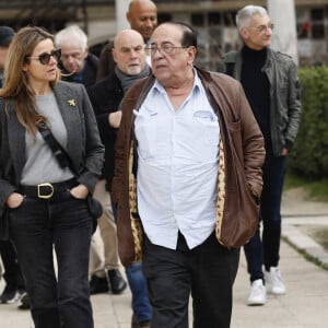 Ils se sont tous retrouvés pour lui faire un ultime adieu.
Exclusif - Jacky Jakubowicz, Laure Guibert et Jean-Luc Azoulay - Obsèques d'Emmanuelle Mottaz au crématorium du cimetière du Père Lachaise à Paris, le 23 mars 2023. Emmanuelle Mottaz, chanteuse et scénariste décédée le 16 mars 2023 à l'âge de 59 ans, avait connu le succès avec la chanson "Premier Baiser", générique de la série d'AB Productions. © Christophe Clovis / Bestimage