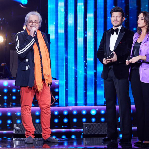 Exclusif - Patrick Hernandez, Julia Vignali et Vincent Niclo - Enregistrement de l'émission "Les 50 ans du Disco, les stars chantent pour le Sidaction" au Dôme de Paris, France, le 15 mars 2023, diffusée le 25 mars sur France 2. © Guirec-Moreau/Bestimage
