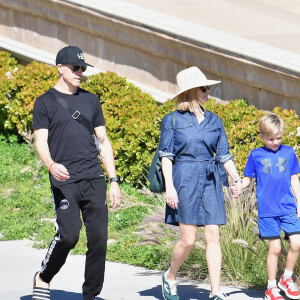 Reese Witherspoon et Jim Toth assistent à l’entrainement de football de leur fils Tennessee à Brentwood le 1er février 2020.