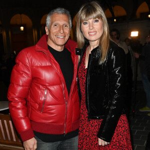 Exclusif - Nagui avec sa femme Mélanie Page - Cérémonie de remise du prix Raymond Devos au théâtre Edouard VII à Paris cadre de la 28ème édition de la semaine de la Langue Française et de la Francophonie le 20 mars 2023. Le théâtre a rendu hommage à R. Devos avec le spectacle "Il a de la côte Devos!" mis en scène par D. Benoin. A. Lutz et M. Robin héritiers de l'artiste, salués pour leur maitrise de la langue et leur manière de jouer, ont reçus leurs prix. © Coadic Guirec - Cyril Bruneau / Bestimage 
