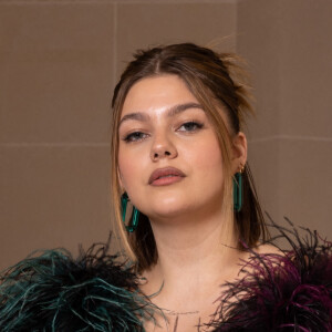 Exclusif - Louane - People au défilé de mode prêt-à-porter automne-hiver 2023/2024 "Germanier" lors de la fashion week de Paris. Le 6 mars 2023 © Jeremy Melloul / Bestimage 