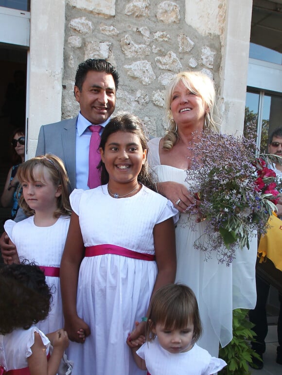 Les demoiselles d'honneur - Mariage de Charlotte de Turckheim et Zaman Hachemi à la mairie d'Eygalières, en Provence, le 31 août 2012.
