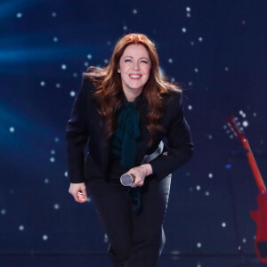 Exclusif - Isabelle Boulay chante "Foule sentimentale" lors de l'émission "Unis face au séisme" à l'Olympia diffusée en direct sur France 2 le 14 mars 2023. © Christophe Clovis/ Cyril Moreau / Bestimage