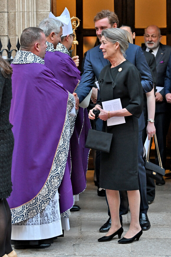 La princesse Caroline de Hanovre et Pierre Casiraghi - Sortie de la messe en mémoire du prince Rainier III en la cathédrale de Monaco, le 5 avril 2023. © Bruno Bebert / Bestimage