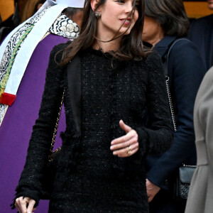 Charlotte Casiraghi - Sortie de la messe en mémoire du prince Rainier III en la cathédrale de Monaco, le 5 avril 2023. © Bruno Bebert / Bestimage