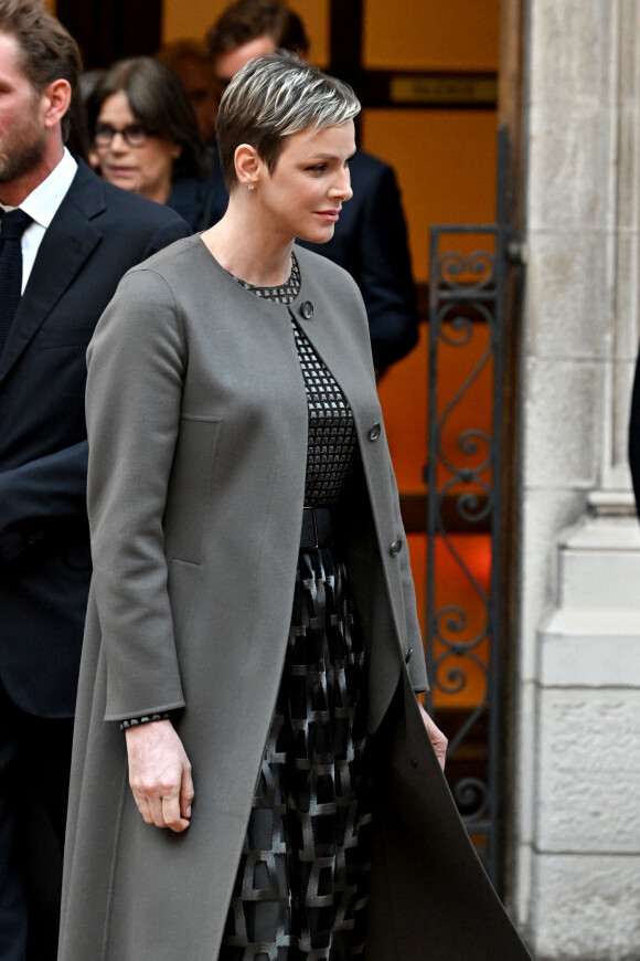 La princesse Charlene de Monaco - Sortie de la messe en mémoire du prince Rainier III en la cathédrale de Monaco, le 5 avril 2023. © Bruno Bebert / Bestimage