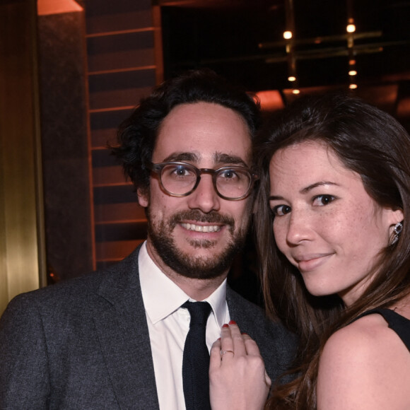 Pas de cachoterie à son mari, à qui elle s'est empressée de le dire 
Exclusif - Thomas Hollande et sa femme Emilie Broussouloux - Soirée Le Bal du Siècle pour les 5 ans de l'hôtel Nolinski Paris le 8 mars 2022. © Rachid Bellak / Bestimage 