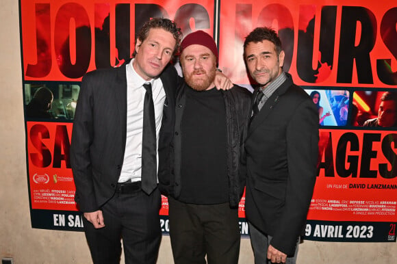 le réalisateur David Lanzmann, Michaël Abiteboul et Mikaël Fitoussi lors de l'avant-première du film "Jours sauvages" au cinéma Max Linder à Paris le 3 avril 2023. © Tony Fitoussi / Bestimage