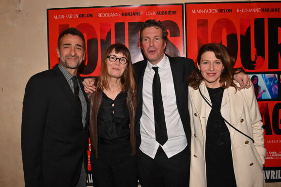 Mikaël Fitoussi, Caroline Proust , le réalisateur David Lanzmann et Caroline Ducey lors de l'avant-première du film "Jours sauvages" au cinéma Max Linder à Paris le 3 avril 2023. © Tony Fitoussi / Bestimage