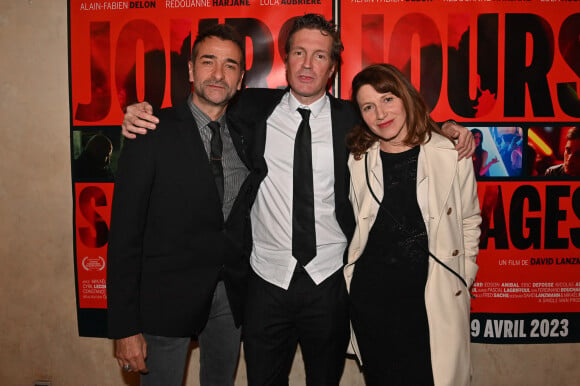 le réalisateur David Lanzmann, Mikaël Fitoussi et Caroline Ducey lors de l'avant-première du film "Jours sauvages" au cinéma Max Linder à Paris le 3 avril 2023. © Tony Fitoussi / Bestimage