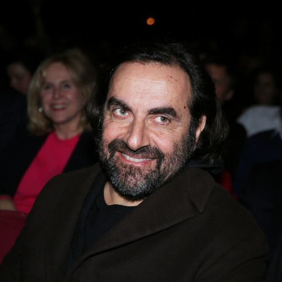 "Je suis toujours en train de courir entre Paris et Chamonix. Ma femme Stéphanie déteste Paris, moi j'adore l'effervescence des capitales", a-t-il confié à Public.
André Manoukian lors du meeting du candidat à la mairie de Paris, C.Villani pour la présentation de son programme pour Paris "Rallumer la Ville lumière" au Trianon à Paris, France, le 5 février 2020. © Panoramic/Bestimage 