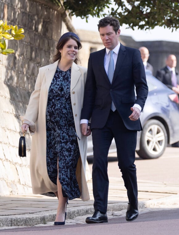 La princesse Eugenie d'York et son mari Jack Brooksbank ont assisté à la messe de Pâques 
La princesse Eugenie d'York et son mari Jack Brooksbank - La famille royale du Royaume Uni va assister à la messe de Pâques à la chapelle Saint Georges au château de Windsor.