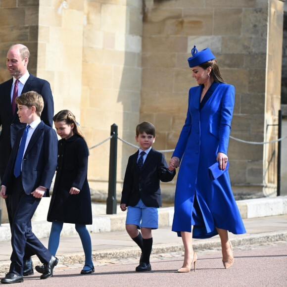 La princesse Beatrice d'York et son mari Edoardo Mapelli Mozzi, Le prince William, prince de Galles, Le prince George de Galles, La princesse Charlotte de Galles, Le prince Louis de Galles, Catherine (Kate) Middleton, princesse de Galles - La famille royale du Royaume Uni arrive à la chapelle Saint George pour la messe de Pâques au château de Windsor le 9 avril 2023. 