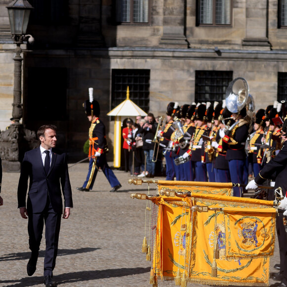 Accueil officiel du Président Emmanuel Macron et de Brigitte Macron par le Roi Willem-Alexander et la Reine Máxima des Pays-Bas au palais royal à Amsterdam le 11 avril 2023. © Dominique Jacovides / Bestimage 
