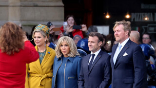 Brigitte Macron ultra-stylée face à la reine Maxima des Pays-Bas : visite du couple présidentiel aux Pays-Bas