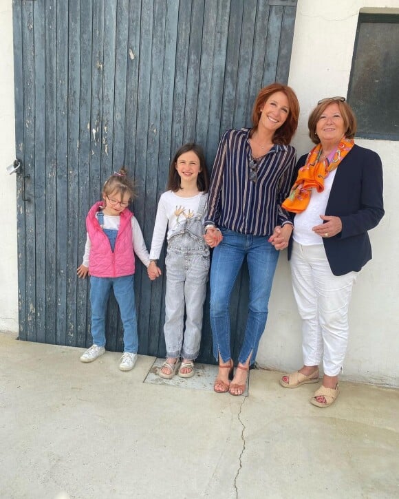 Anne-Claire Moser et ses filles Romane et Violette.