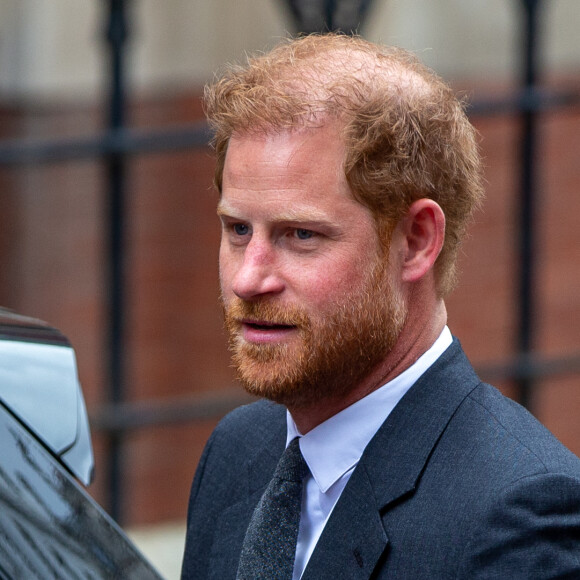 Le prince Harry, duc de Sussex, à la sortie du procès contre l'éditeur du journal "Daily Mail" à Londres, le 30 mars 2023. © Tayfun Salci/Zuma Press/Bestimage 