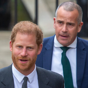 Le prince Harry, duc de Sussex, à la sortie du procès contre l'éditeur du journal "Daily Mail" à Londres, le 30 mars 2023. © Tayfun Salci/Zuma Press/Bestimage 