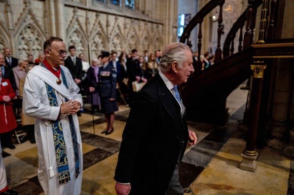 Le roi Charles III d'Angleterre et Camilla Parker Bowles, reine consort d'Angleterre, participent au Royal Maundy Service à la cathédrale d'York, où le roi distribuera cérémonieusement de petites pièces d'argent appelées "Maundy money", comme aumône symbolique aux personnes âgées. Le 6 avril 2023. 
