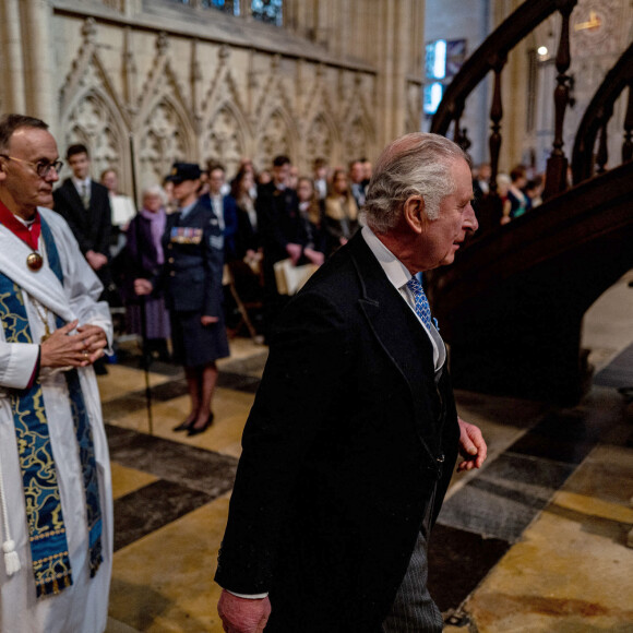 Le roi Charles III d'Angleterre et Camilla Parker Bowles, reine consort d'Angleterre, participent au Royal Maundy Service à la cathédrale d'York, où le roi distribuera cérémonieusement de petites pièces d'argent appelées "Maundy money", comme aumône symbolique aux personnes âgées. Le 6 avril 2023. 