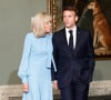 Brigitte Macron est aussi une "couche-tôt"
Emmanuel Macron (président de la République Française) et la première dame française, Brigitte Macron - Les chefs d'états et de gouvernements au dîner transatlantique informel au Musée Prado à Madrid, le 29 juin 2022. 