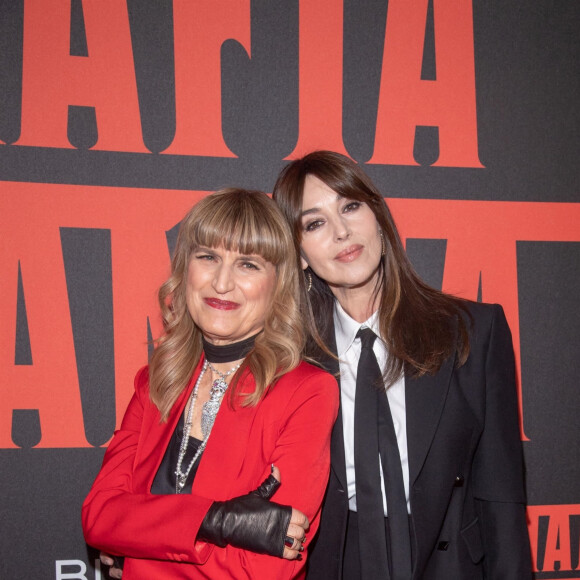 Monica Bellucci, Catherine Hardwicke - Première du film "Mafia Mamma" à New York, le 11 avril 2023.