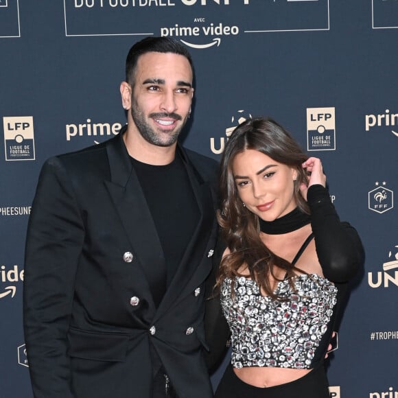 Léna Guillou fait une grosse révélation sur sa relation avec Adil Rami
 
Adil Rami et sa compagne Léna Guillou - Photocall de la cérémonie des Trophées UNFP au Pavillon Gabriel à Paris. © Coadic Guirec/Bestimage