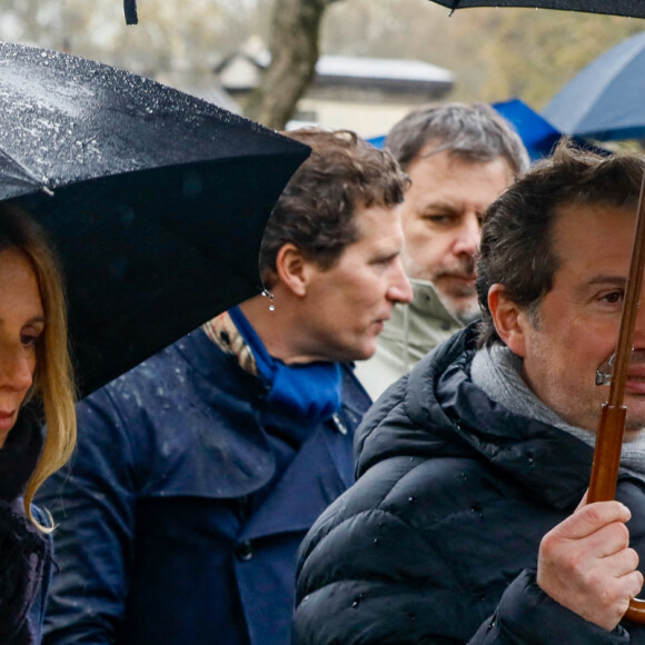 Sandrine Kiberlain - Sorties des obsèques de l'avocat Hervé Temime au cimetière du Montparnasse à Paris, France, le 14 avril 2023. © Clovis-Jacovides/Bestimage