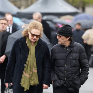 Yvan Attal - Sorties des obsèques de l'avocat Hervé Temime au cimetière du Montparnasse à Paris, France, le 14 avril 2023. © Clovis-Jacovides/Bestimage