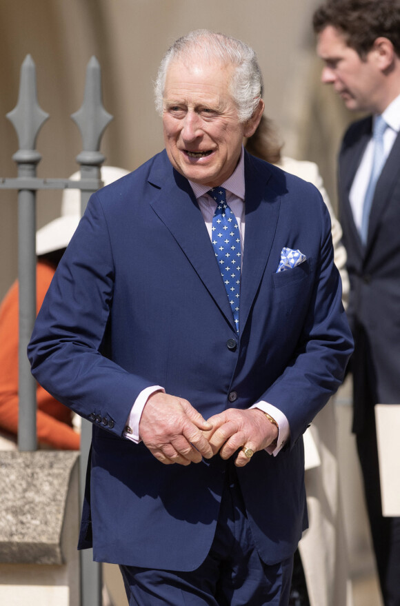 Le roi Charles III d'Angleterre - La famille royale du Royaume Uni va assister à la messe de Pâques à la chapelle Saint Georges au château de Windsor, le 9 avril 2023. 