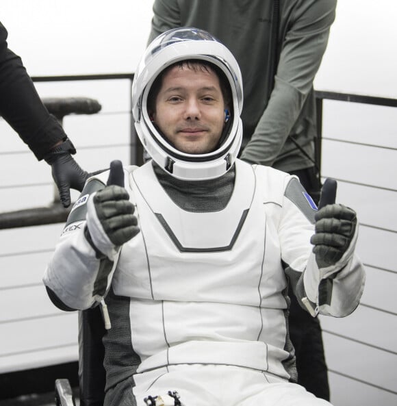 Ils sont en contact constant
Thomas Pesquet - La capsule "Crew Dragon", qui transporte les astronautes Thomas Pesquet, Akihiko Hoshide, Shane Kimbrough et Megan McArthur est de son retour sur terre le 9 novembre 2021. 