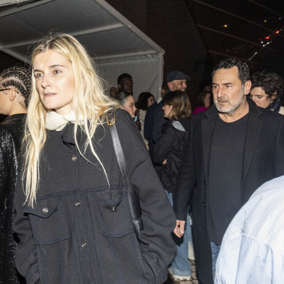 Gilles Lellouche était de sortie avec sa charmante compagne Alizée Guinochet 
Exclusif - Gilles Lellouche et sa compagne Alizée Guinochet - Les célébrités au concert de Jay Z à la fondation Louis Vuitton à Paris, France. © Da Silva-Perusseau/Bestimage 
