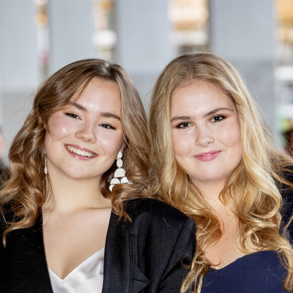 La princesse Ariane et la princesse Amalia - La famille royale des Pays-Bas à son arrivée au "Kingsday Concert" à la Salle Ahoy à Rotterdam. Le 19 avril 2023 