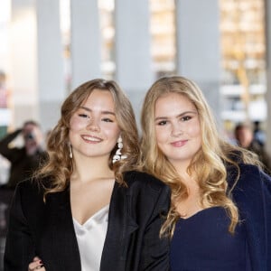 La princesse Ariane et la princesse Amalia - La famille royale des Pays-Bas à son arrivée au "Kingsday Concert" à la Salle Ahoy à Rotterdam. Le 19 avril 2023 