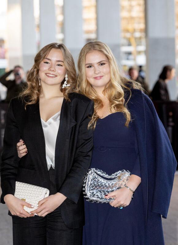 La princesse Ariane et la princesse Amalia - La famille royale des Pays-Bas à son arrivée au "Kingsday Concert" à la Salle Ahoy à Rotterdam. Le 19 avril 2023 