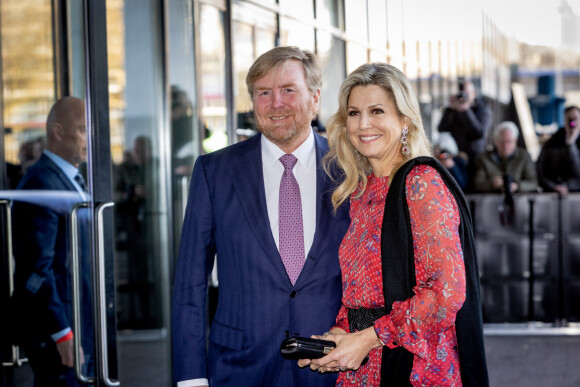 Le roi Willem-Alexander et la reine Maxima - La famille royale des Pays-Bas à son arrivée au "Kingsday Concert" à la Salle Ahoy à Rotterdam. Le 19 avril 2023 