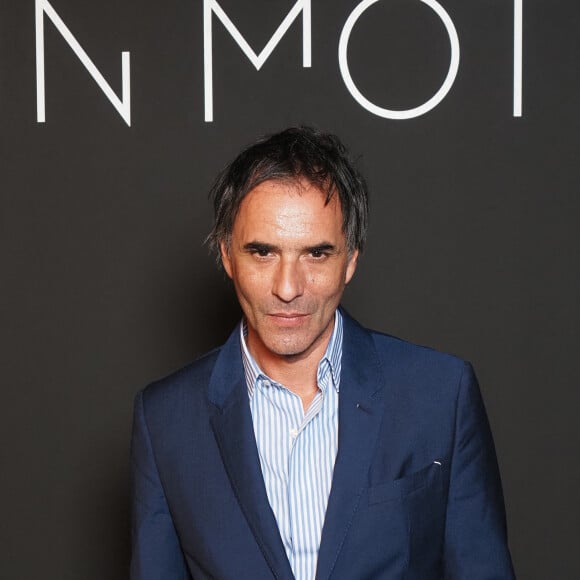 Samuel Benchetrit a écrit pas moins de sept romans.
Samuel Benchetrit lors du 74ᵉ Festival International du Film de Cannes, le 11 juillet 2021. 
© Jacovides-Borde-Moreau/Bestimage
