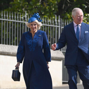 Le roi Charles III d'Angleterre et Camilla Parker Bowles, reine consort d'Angleterre, La princesse Anne - La famille royale du Royaume Uni arrive à la chapelle Saint George pour la messe de Pâques au château de Windsor le 9 avril 2023. 