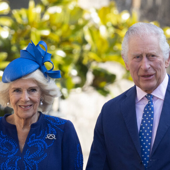 Le roi Charles, quant à lui, ne semble pas y voir un souci. 
Le roi Charles III d'Angleterre et Camilla Parker Bowles, reine consort d'Angleterre, La princesse Anne - La famille royale du Royaume Uni va assister à la messe de Pâques à la chapelle Saint Georges au château de Windsor, le 9 avril 2023. 