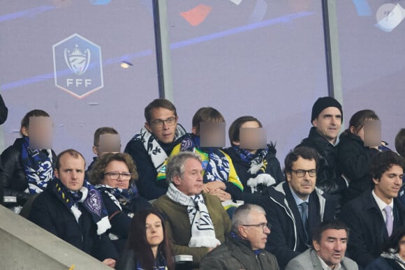 Emmanuel Macron et sa femme Brigitte lors du match de football de la Coupe de France "Nantes vs Toulouse" au Stade de France à Paris. Le 29 avril 2023 © Cyril Moreau / Bestimage