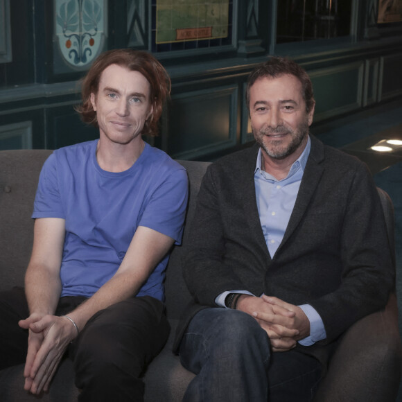 Exclusif - Ben Mazué, Bernard Montiel - Enregistrement de l'émission "Olympiascope", présentée par B.Montiel, et diffusée le 21 février sur Olympia TV, une chaîne du groupe Canal+ et en replay sur myCANAL, à Paris, France, le 5 janvier 2023. © Jack Tribeca/Bestimage  No Web pour la Belgique et la Suisse