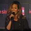 Amel Bent en concert au Studio SFR le 23 février 2010.