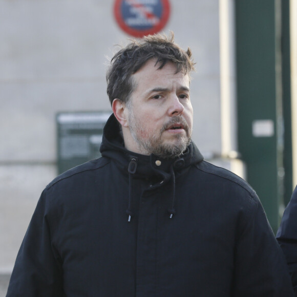 Ce vendredi 5 mai, Nicolas Demorand célèbre ses 51 ans
Exclusif - Nicolas Demorand, Ali Baddou - Sorties des obsèques de David Kessler au cimetière du Montparnasse à Paris.
