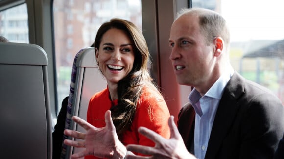 Kate et William s'éclatent avant le couronnement : voyage totalement inattendu, ils se retrouvent au pub