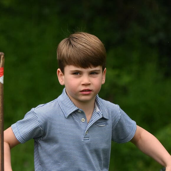 Le prince William, Kate Middleton et leurs enfants George, Charlotte et Louis participent à la journée du bénévolat "Big Help Out" à Slough. Le 8 mai 2023.