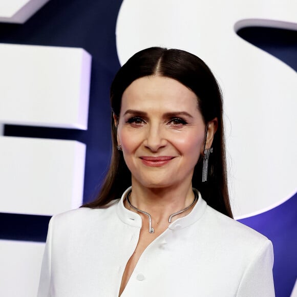 Juliette Binoche au photocall de la 48ème cérémonie des César à l'Olympia à Paris le 24 février 2023 © Dominique Jacovides / Olivier Borde / Bestimage