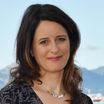 Anne Décis en larmes sur scène : son hommage poignant à Michel Cordes, la star de Plus belle la vie retrouvée morte