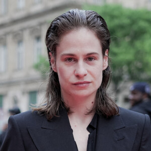 Héloïse Adélaïde Letissier (Christine and the Queens, Redcar) - Arrivées à la première cérémonie des Flammes, dédiée au rap au Théâtre du Châtelet à Paris. Le 11 mai 2023 © Veeren / Bestimage 